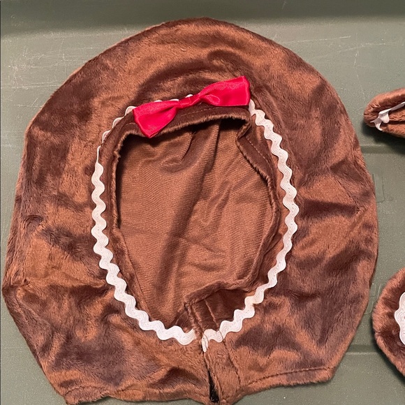 Christmas Holiday Child Gingerbread Costume Size
Toddler 1-2 yrs old NWT - Picture 9 of 11